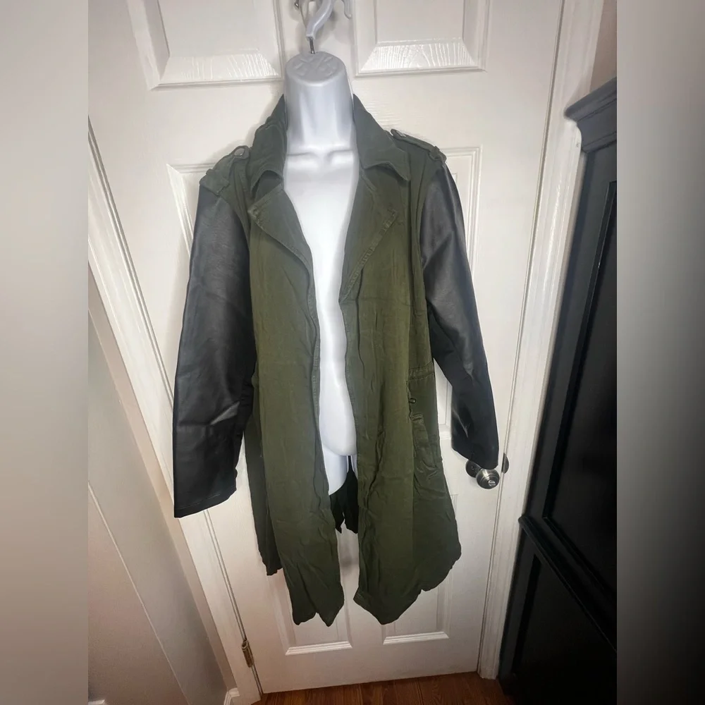 Torrid 0 Twill Canvas Drawstring Jacket Green Olive Faux Leather Sleeve L 12 - Picture 9 of 15